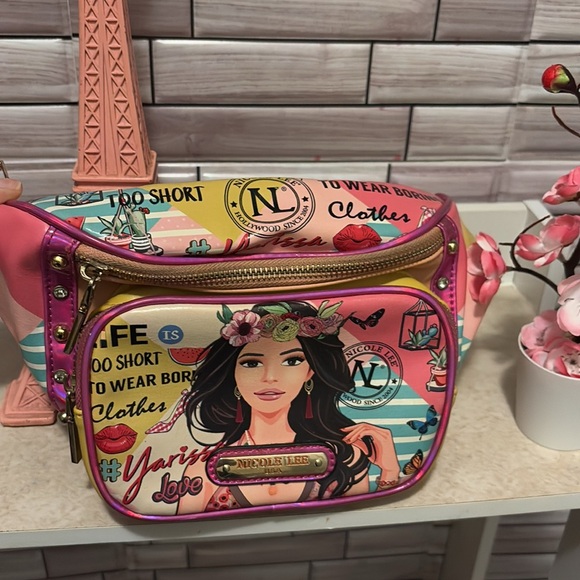 Pretty NL waist bag - Picture 4 of 13